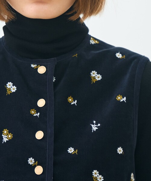 フルーロンベル リバーシブルジレ（ベスト）｜TOMORROWLAND