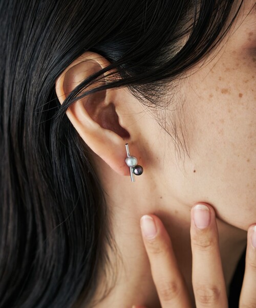 Jouete（ジュエッテ）の「ピアス カラーパール アシンメトリー（ピアス（両耳用）・レディース・プラチナム/イエローゴールド/ピンクゴールド・FREE）」の8枚目の写真