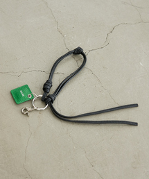 Beau're（ヴュレ）の「【WEB限定】【BEAURE/ヴュレ】レザーモバイルリストストラップ（キーホルダー）」