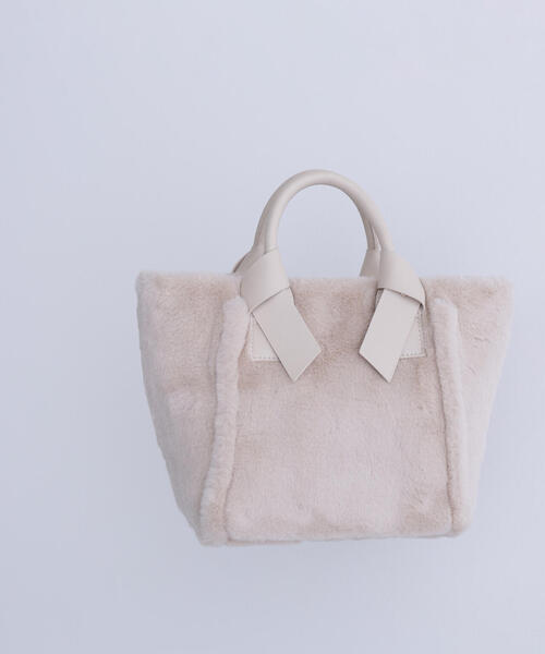 NATURAL BEAUTY BASIC（ナチュラルビューティーベーシック）の「◇ヘアリーリボントートバッグ（トートバッグ・レディース・オフホワイト/ベージュ/ダークブラウン・ﾌﾘ-）」の4枚目の写真