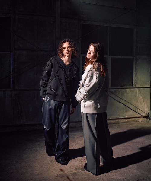 CASPER JOHN(キャスパージョン)の「Slash crash knit / スラッシュクラッシュニット(ニット/セーター・メンズ・ブラウン/ブラック/アイボリー・LARGE/MEDIUM/SMALL/X-SMALL)」の6枚目の写真