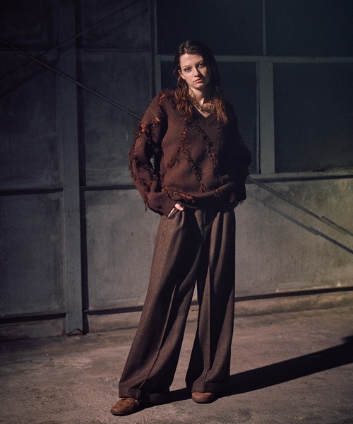 CASPER JOHN(キャスパージョン)の「Slash crash knit / スラッシュクラッシュニット(ニット/セーター・メンズ・ブラウン/ブラック/アイボリー・LARGE/MEDIUM/SMALL/X-SMALL)」の15枚目の写真