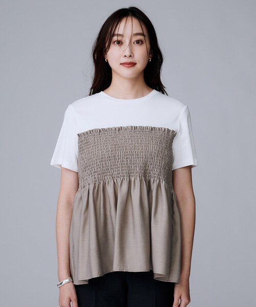 UNTITLED(アンタイトル)の「【コットン100/洗える/Tシャツ】シャーリングドッキングペプラム(Tシャツ/カットソー・レディース・ベージュ系4/ブラック・44/04/02/00/50/48)」の12枚目の写真