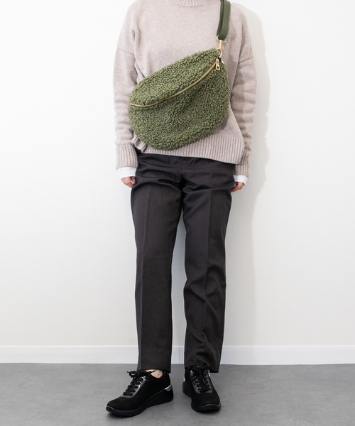 andrea cardone(アンドレアカルドネ)の「【ANDREA CARDONE】レザーストラップボアショルダーバッグ(Q56394)(ショルダーバッグ・レディース・ライトブラウン/アイボリー/カーキ・ALL)」の10枚目の写真