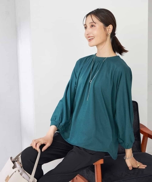 a.v.v(アーヴェヴェ)の「ギャザーネックドルマントップス(Tシャツ/カットソー・レディース・ブラック/グリーン/ボルドー/グレー系その他・40/38/36)」の9枚目の写真