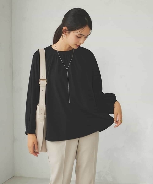 a.v.v(アーヴェヴェ)の「ギャザーネックドルマントップス(Tシャツ/カットソー・レディース・ブラック/グリーン/ボルドー/グレー系その他・40/38/36)」の7枚目の写真