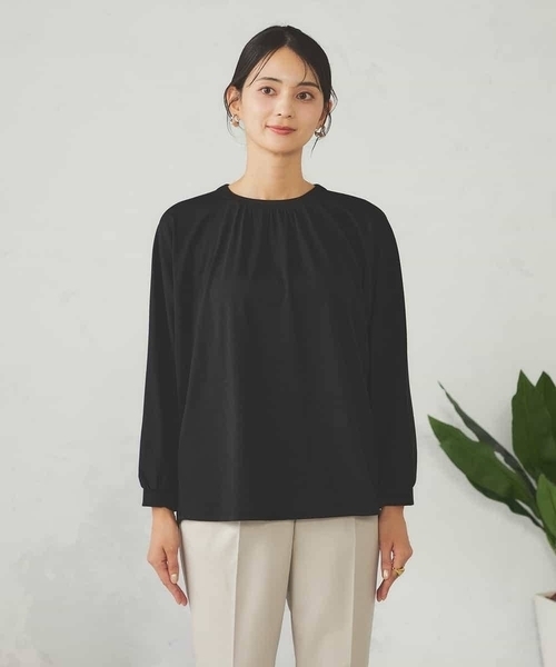 a.v.v(アーヴェヴェ)の「ギャザーネックドルマントップス(Tシャツ/カットソー・レディース・ブラック/グリーン/ボルドー/グレー系その他・40/38/36)」の12枚目の写真