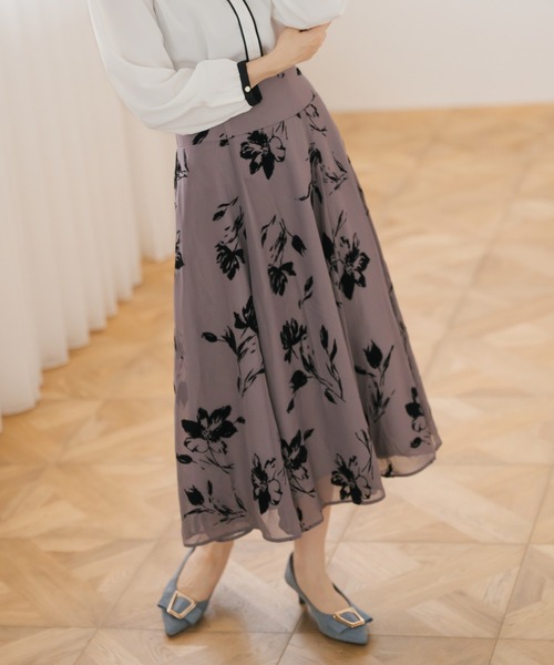 MISCH MASCH（ミッシュマッシュ）の「2025秋冬新作 フロッキーフラワースカート（スカート・レディース・ブラック/ワイン/グレー・S/M）」の14枚目の写真