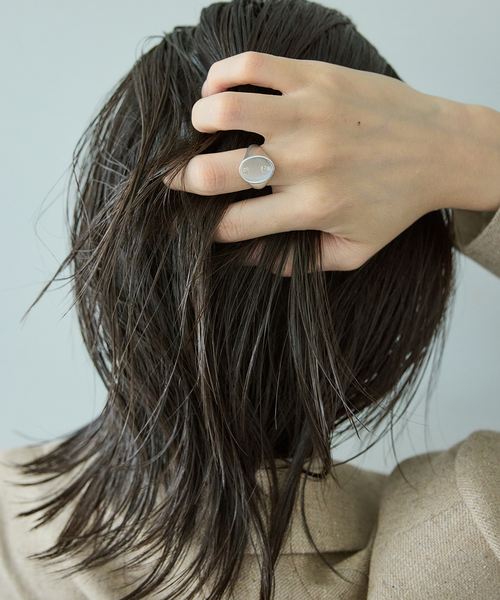 JOURNAL STANDARD（ジャーナルスタンダード）の「【JSjewelry】S925 signet ring（リング・レディース・シルバー・SMALL/MEDIUM）」の3枚目の写真