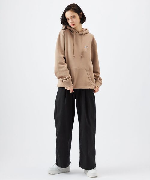 tommy jeans(トミー ジーンズ)の「レギュラーバッジパーカー(スウェット・メンズ・グレー/ブラック/グリーン/ネイビー・X-SMALL/MEDIUM/LARGE/X-LARGE/SMALL)」の6枚目の写真