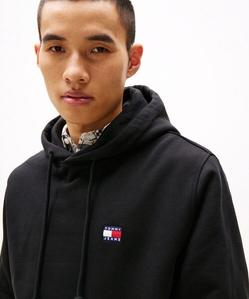 tommy jeans(トミー ジーンズ)の「レギュラーバッジパーカー(スウェット・メンズ・グレー/ブラック/グリーン/ネイビー・X-SMALL/MEDIUM/LARGE/X-LARGE/SMALL)」の13枚目の写真