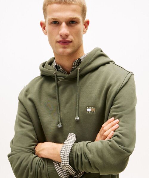 tommy jeans(トミー ジーンズ)の「レギュラーバッジパーカー(スウェット・メンズ・グレー/ブラック/グリーン/ネイビー・X-SMALL/MEDIUM/LARGE/X-LARGE/SMALL)」の17枚目の写真