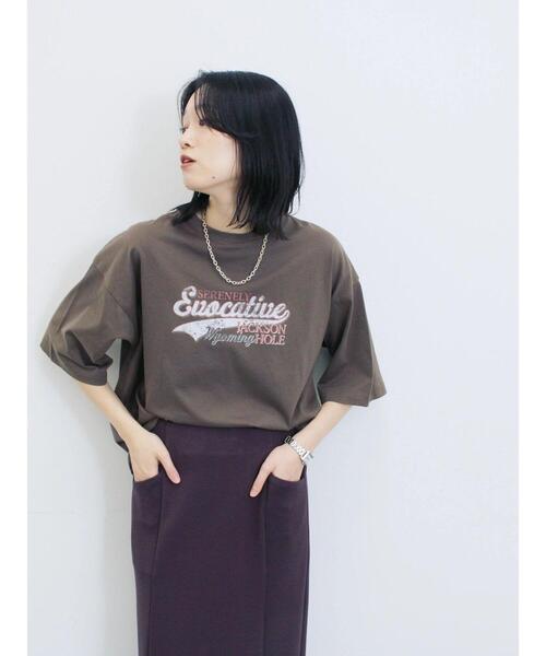 Samansa Mos2 blue(サマンサモスモスブルー)の「ヴィンテージ風プリントTシャツ(Tシャツ/カットソー・レディース・ブラウン/チャコールグレー/ライトベージュ・F)」の12枚目の写真