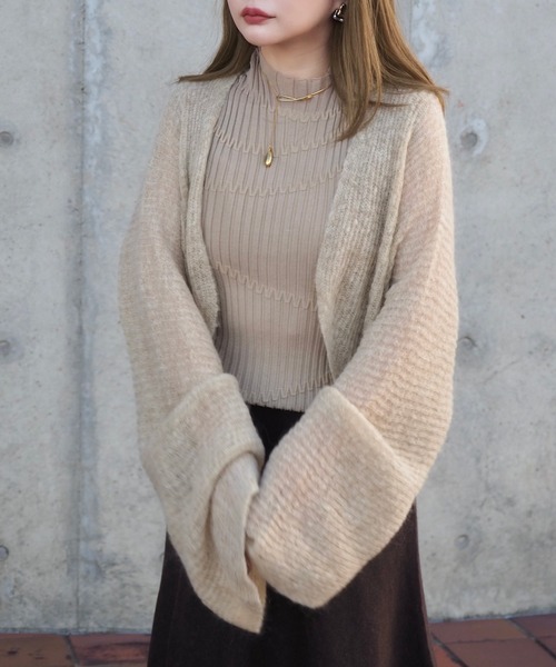 LAULEN(ローレン)の「loose knit bolero cardigan /ルーズショートボレロニットカーディガン(カーディガン/ボレロ・レディース・ベージュ/ブラック/アイボリー・FREE)」の3枚目の写真