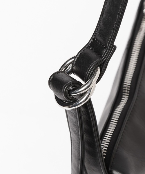 HARE(ハレ)の「ミニクロワッサンBAG(HARE)(ショルダーバッグ・メンズ・ブラック・FREE)」の8枚目の写真