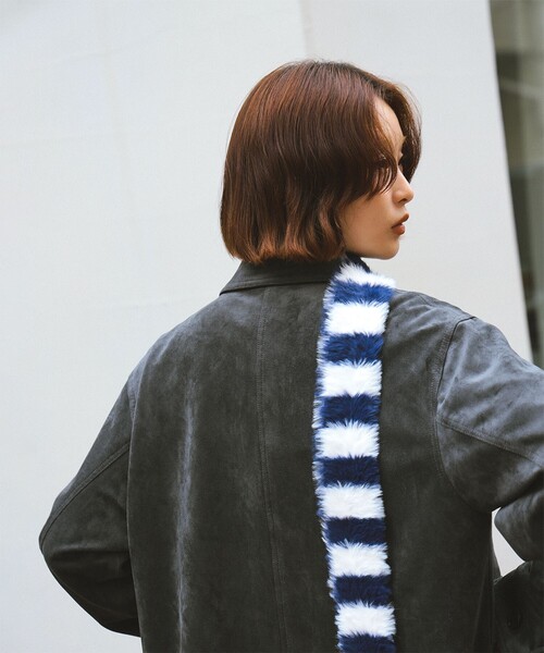 Ray BEAMS（レイビームス）の「スリム 柄 マフラー（マフラー・レディース・ホワイト/ダークブラウン・ONE SIZE）」の14枚目の写真