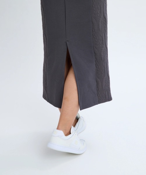 BILLABONG(ビラボン)の「BILLABONG レディース QUILT MIX LONG SKIRT スカート 【2025年秋冬モデル】/ビラボンセットアップ対応サイド切り替えデザインスウェットロングスカート(スカート・レディース・オフホワイト/ホワイト/ブラウン系その他・LARGE/MEDIUM)」の9枚目の写真