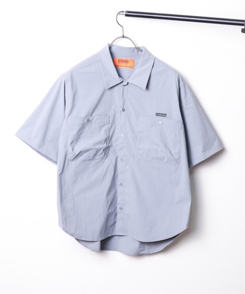 UNIVERSAL OVERALL（ユニバーサルオーバーオール）の「★UNIVERSAL OVERALL★FUNCTIONAL SHIRT（シャツ/ブラウス・メンズ・ブラック/グレー・MEDIUM/LARGE）」の2枚目の写真