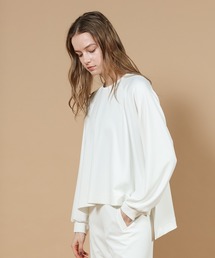 Julier Yoga and Relax | Julier プランプストレッチ ラージトップス(その他トップス)