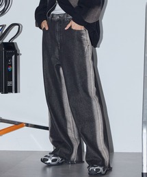 ヴィンテージスプレー加工サイドライン カットオフ ワイドデニムパンツ