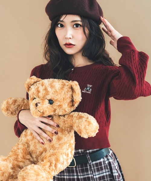 REDYAZEL（レディアゼル）の「Azelyミニケーブルニットカーディガン（カーディガン/ボレロ・レディース・ネイビー/オフホワイト/グリーン/ボルドー/イエロー/ミント・FREE）」の21枚目の写真