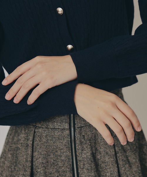 REDYAZEL（レディアゼル）の「Azelyミニケーブルニットカーディガン（カーディガン/ボレロ・レディース・ネイビー/オフホワイト/グリーン/ボルドー/イエロー/ミント・FREE）」の11枚目の写真