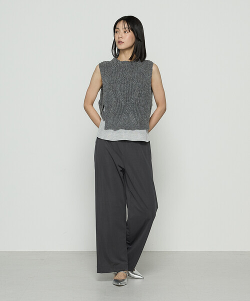 Gabardine K.T（ギャバジンケーティー）の「マシュマロブークレー ニットベスト（ベスト・レディース・ブルー/オフホワイト/グレー/ブラック・9号）」の7枚目の写真