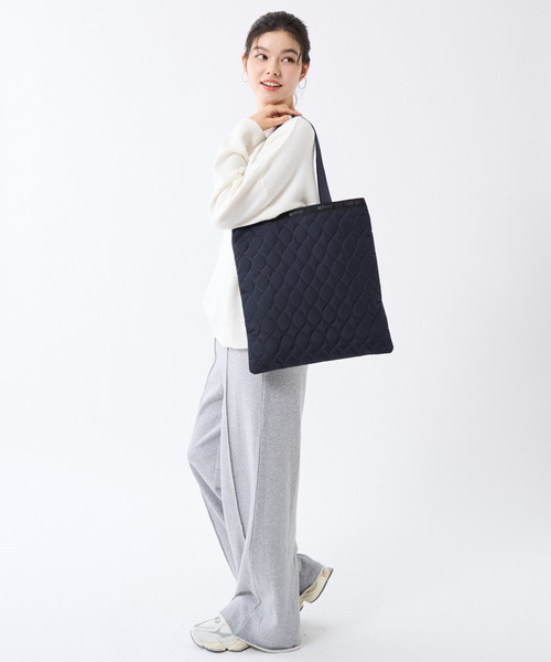 LeSportsac（レスポートサック）の「LARGE EMERALD TOTE マーキスデボス（トートバッグ・レディース・ブルー・FREE）」の3枚目の写真