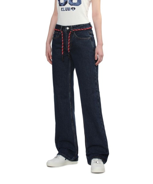 A BATHING APE(アベイシングエイプ)の「PU BADGE WASHED STRAIGHT JEANS(デニムパンツ・レディース・インディゴブルー/ライトインディゴブルー・X-SMALL/SMALL)」の5枚目の写真