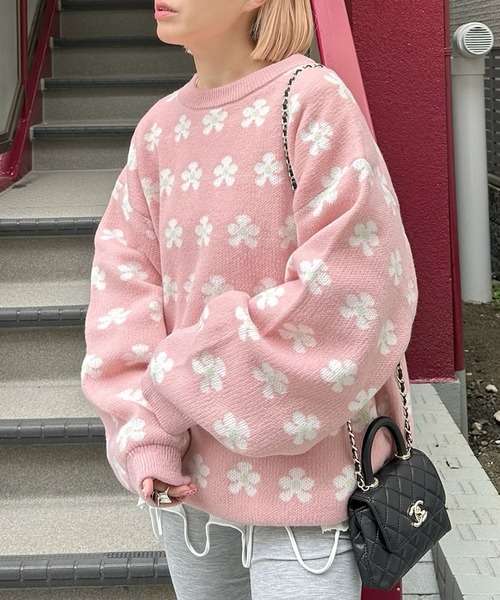 Alley Tokyo(アリートーキョー)の「【セットアップで着られる】お花のニットトップス(ニット/セーター・レディース・サックスブルー/ピンク・FREE)」の4枚目の写真