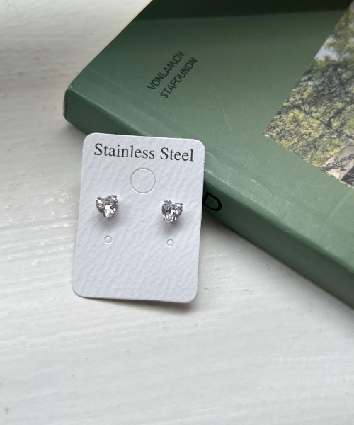 CEMONEMO(セモネモ)の「【金属アレルギー対応】ジルコニア ポイント ミニ ピアス / サージカルステンレス(ピアス(両耳用)・レディース・その他4/その他1/その他2/その他3・FREE)」の9枚目の写真