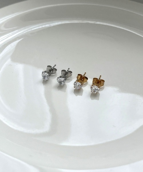 CEMONEMO(セモネモ)の「【金属アレルギー対応】ジルコニア ポイント ミニ ピアス / サージカルステンレス(ピアス(両耳用)・レディース・その他4/その他1/その他2/その他3・FREE)」の8枚目の写真