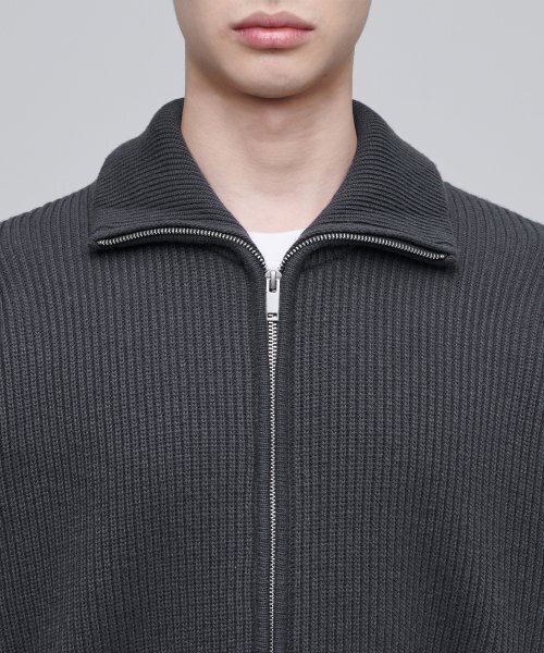 MUSINSA STANDARD（ムシンサスタンダード）の「リラックスドリブニットジップアップ[グレー]（ニット/セーター・メンズ・その他・SMALL/MEDIUM/LARGE/X-LARGE/XX-LARGE）」の7枚目の写真
