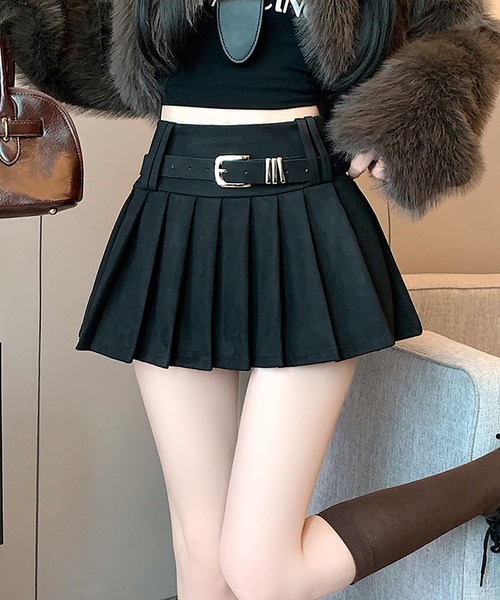 CERCA(チェルカ)の「HALEY PESCA/【ベルト付属】フェイクスエード ミニ丈プリーツスカート(スカート・レディース・ブラウン/ブラック・MEDIUM/SMALL/LARGE)」の1枚目の写真