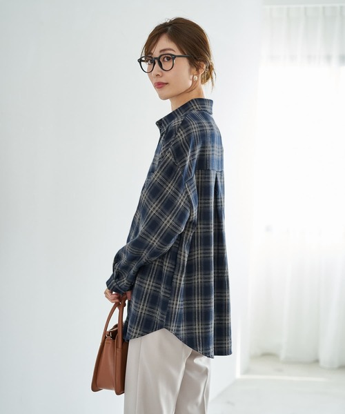 STYLE DELI(スタイルデリ)の「ぼかし織りチェック柄シャツ(シャツ/ブラウス・レディース・ブラウン/ダークブルー/ワインレッド・FREE)」の13枚目の写真