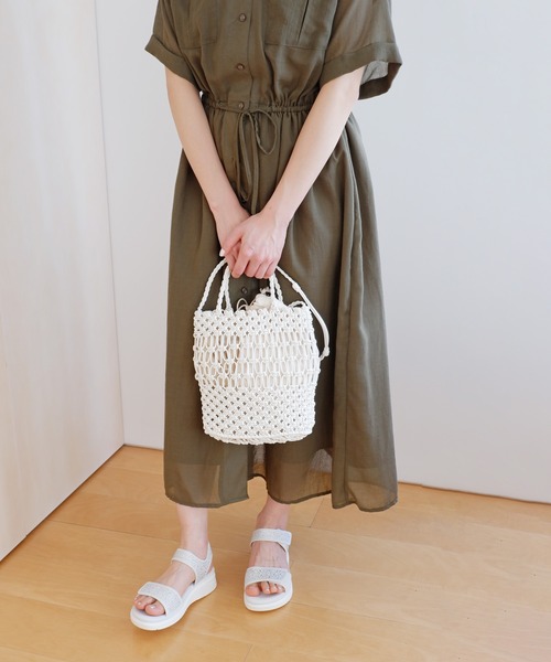 MODE KAORI(モードカオリ)の「スニーカーサンダル/21543(サンダル・レディース・アイボリー/ブラック/ベージュ・25cm/24.5cm/24cm/23.5cm/23cm/22.5cm)」の17枚目の写真
