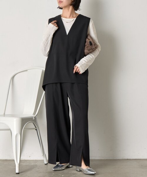 Jena espace merveilleux(ジェナ エスパスメルヴェイユ)の「【セレモニー/低身長サイズ】トロミベストセットアップ(パンツドレス・レディース・ブラック/ライトグレー・FREE)」の1枚目の写真