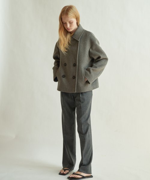 ILOIL(イロイル)の「wool blend tuck pants - grey(スラックス・レディース・その他・MEDIUM/SMALL)」の1枚目の写真