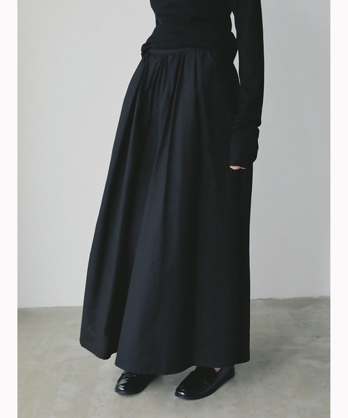 HER.（ハー）の「オックスフレアスカート（スカート・レディース・オフホワイト/ブラック・1/2）」の6枚目の写真