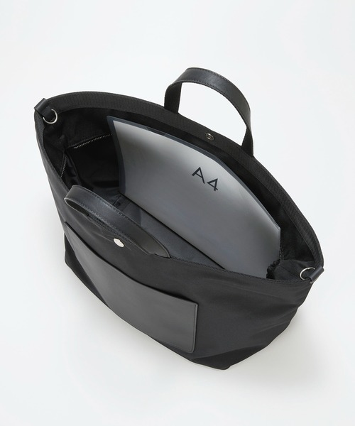 Breath TOPKAPI(ブレストプカピ)の「【Breath TOPKAPI sis】【WEB限定】ナイロン レザーポケット トートバッグ ショルダー付き A4 / 軽量 / CALM カーム(トートバッグ・レディース・カーキ/グレー/ブラック/ベージュ・FREE)」の17枚目の写真