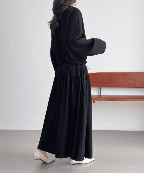 【美品 日本製】　iCB スウェットワンピース　ブラック　Sサイズ emi+ ワンピース 配色パイピングショルフリルスウェットワンピース