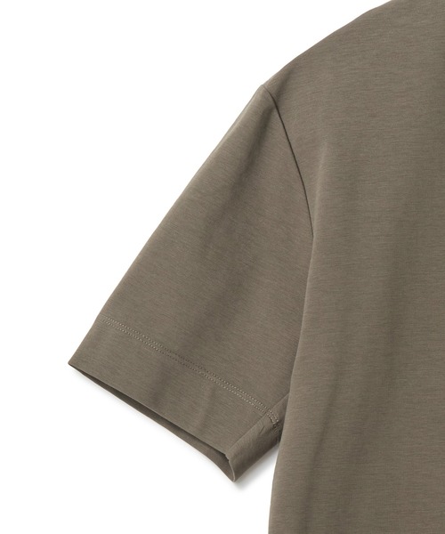 MEN'S BIGI(メンズビギ)の「【ACTIVE TAILOR/アクティブテイラー】シルケットスムースクルーネックTシャツ<接触冷感 / UVカット>(Tシャツ/カットソー・メンズ・ブラック/ホワイト/ブラウン/ベージュ/ネイビー・01/02/ 03/04)」の22枚目の写真