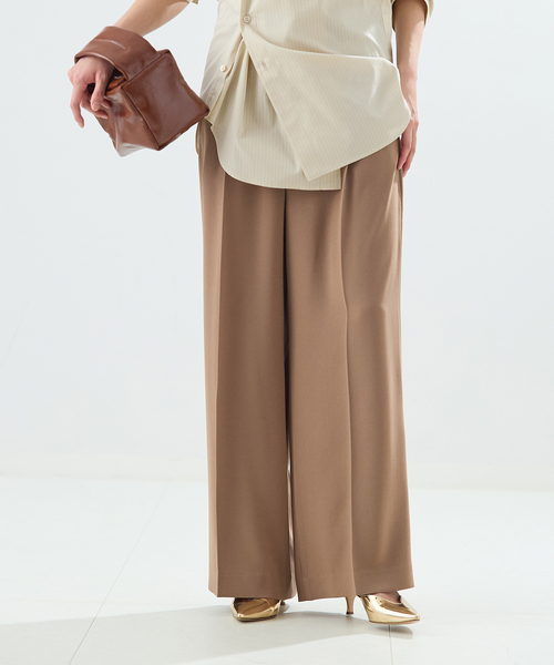 journal standard L'essage（ジャーナルスタンダードレサージュ）の「ジョーゼット タックパンツ（その他パンツ・レディース・ブラック/ブラウン系その他/イエロー・36/38）」の2枚目の写真