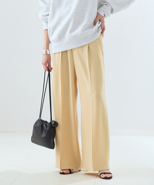 journal standard L'essage（ジャーナルスタンダードレサージュ）の「ジョーゼット タックパンツ（その他パンツ・レディース・ブラック/ブラウン系その他/イエロー・36/38）」の3枚目の写真