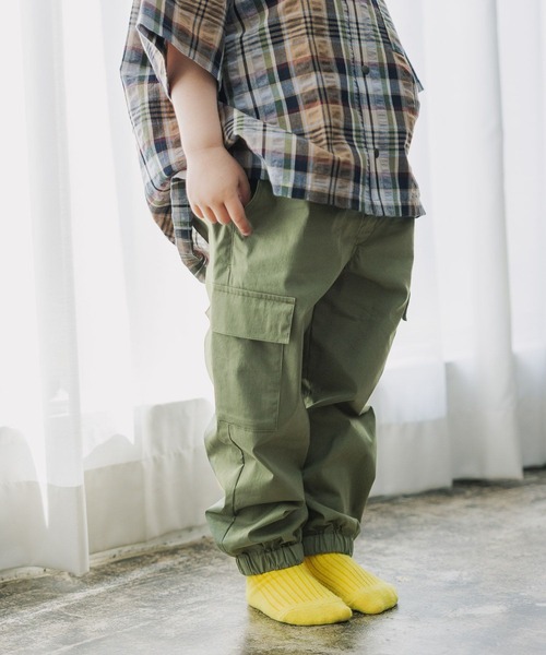 GLOBAL WORK(グローバルワーク)の「スゴラクストレッチカーゴパンツ/T/611230(カーゴパンツ・キッズ・ブラック/カーキ・100cm/110cm/120cm)」の16枚目の写真