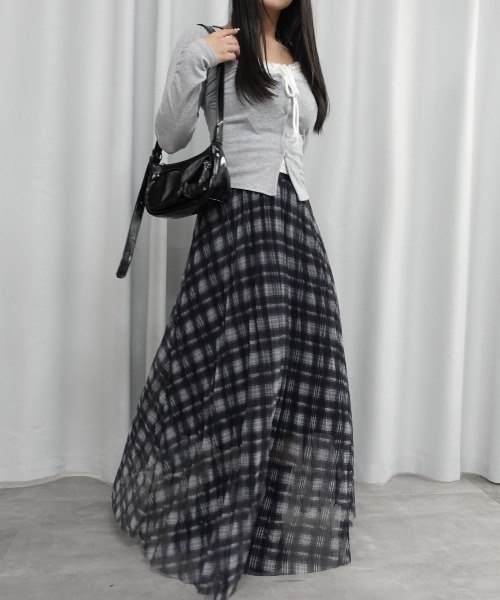 Lots of Love(ロッツオブラブ)の「シフォンチェックプリーツスカート(スカート・レディース・ブラウン/ブルー/ブラック・M)」の1枚目の写真