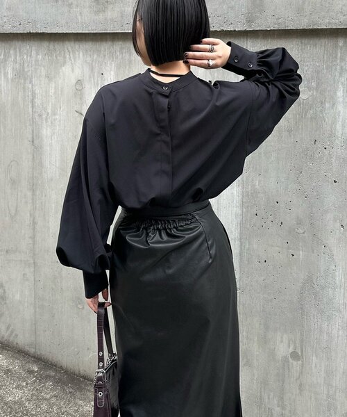 Mavie..7（メヴィセットゥ）の「【Mavie..7】前後2WAYバンドカラーシャツ（シャツ/ブラウス・レディース・オフホワイト/ブラック/その他1・FREE）」の19枚目の写真