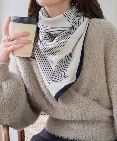 KOBE LETTUCE（コウベレタス）の「大判ウールタッチスカーフ（バンダナ/スカーフ・レディース・ブラウン/ブルー/アイボリー・FREE）」の19枚目の写真