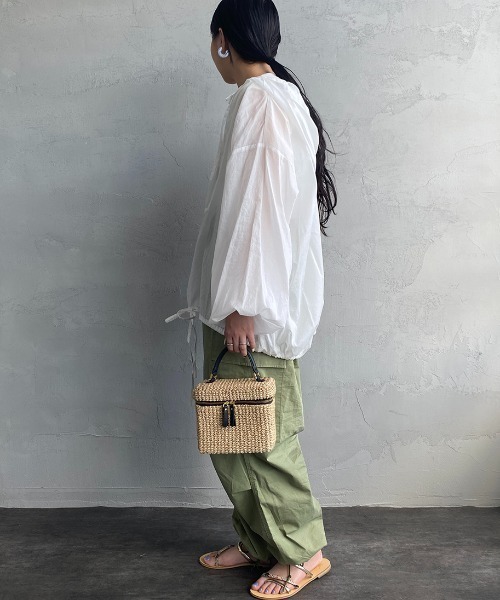 mizuiroind（ミズイロインド）の「[mizuiro ind/ミズイロインド] 別注 フード付き ワイドシルエット プルオーバーシャツ（シャツ/ブラウス・レディース・オフホワイト/ブラック・F）」の14枚目の写真