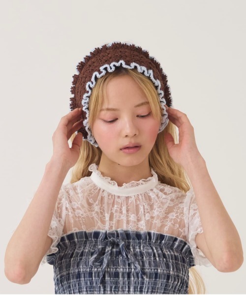 kaorinomori（カオリノモリ）の「kaorinomori  リフィヘアバンド / カオリノモリ（ヘアバンド・レディース・ホワイト/ブラック/ブラウン/ピンク・FREE）」の4枚目の写真